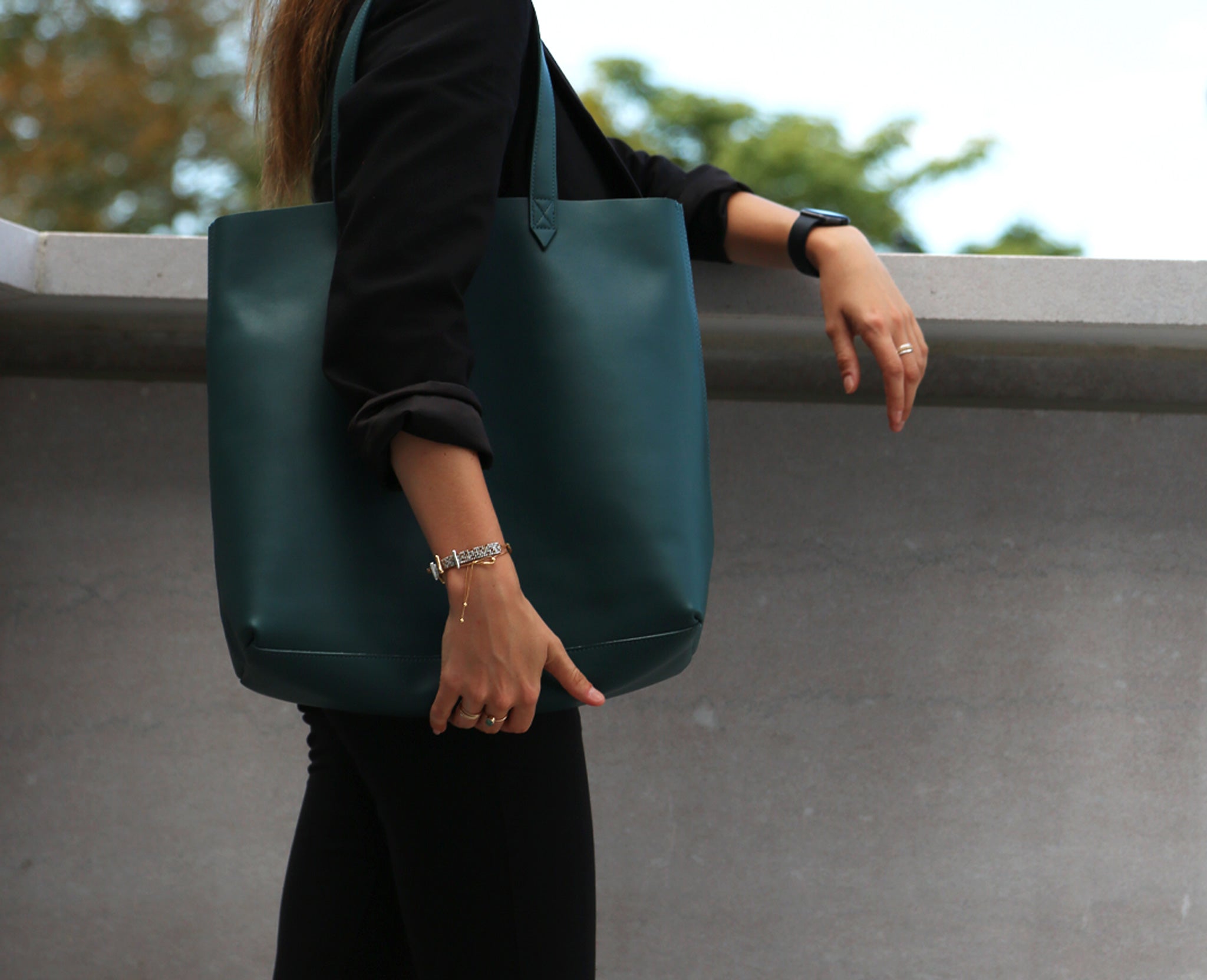 Carryall Made Easy Leather Tote 16”